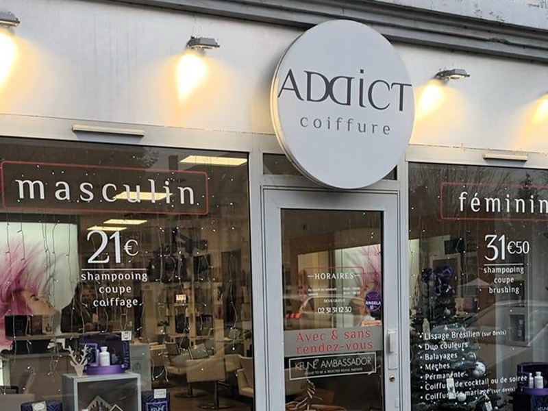 La devanture du salon Addict Coiffure